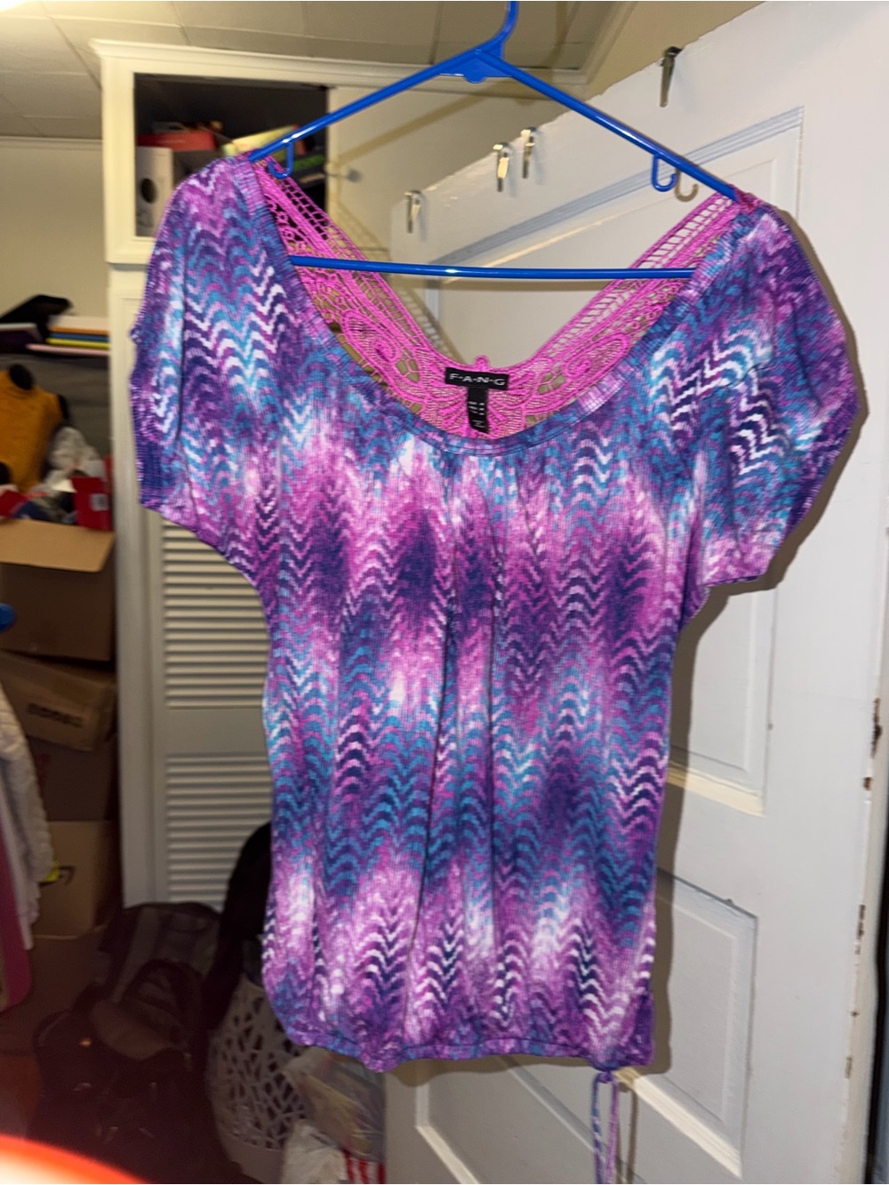Y2K Vintage Chevron Butterfly Back Cinched Bottom Cut-Out Top